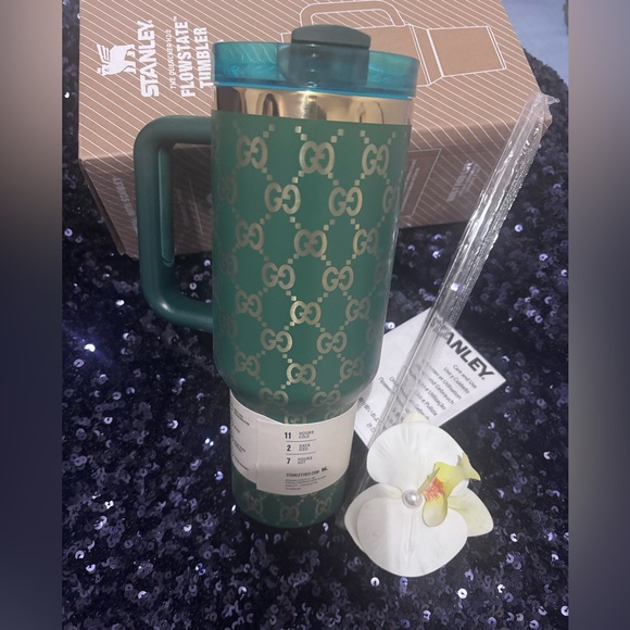 ❤️🎁Stanley Green gg Patterned Tumbler ❤️🎁 - Picture 2 of 7